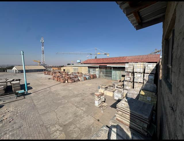 22,490M² INDUSTRIAL YARD TO LET IN CHAMDOR