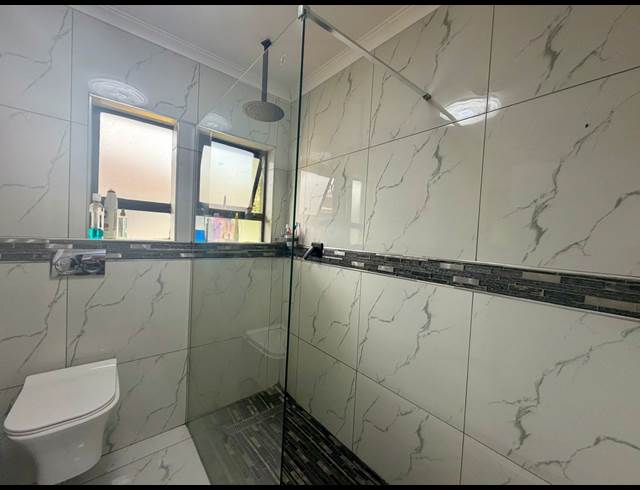 2 BEDROOM APARTMENT BLOCK TO LET IN MEER EN SEE