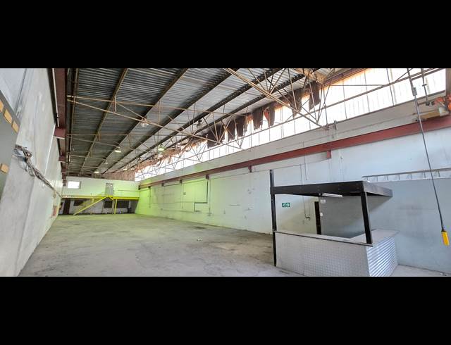 580M² MINI FACTORY TO LET IN STORMILL