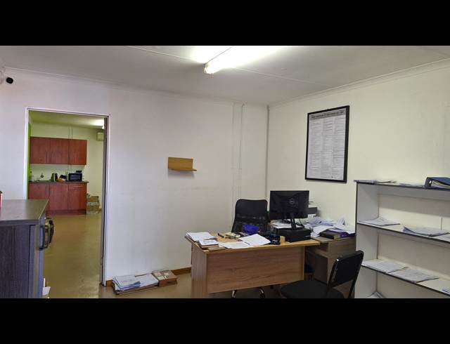 206M² OFFICE TO LET IN RIVERSIDE PARK