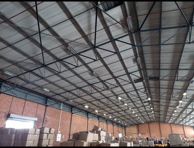 2,850M² WAREHOUSE TO LET IN POMONA