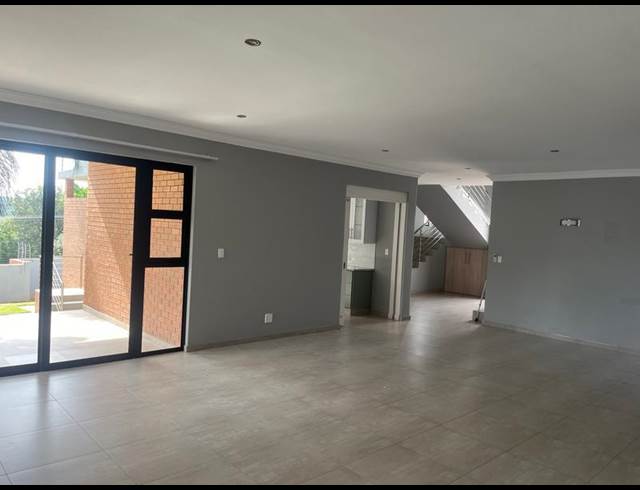 4 BEDROOM PROPERTY TO RENT IN WATERKLOOF RIDGE