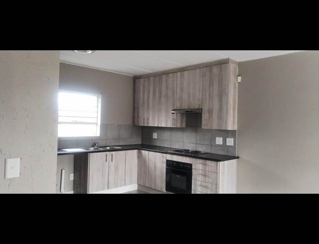 3 BEDROOM PROPERTY TO RENT IN WILGEHEUWEL
