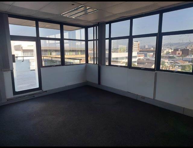 1,000M² FULL FLOOR TO LET IN PINETOWN CENTRAL