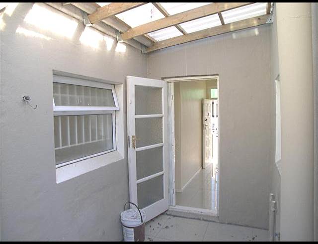 2 bed property to rent in OBSERVATORY