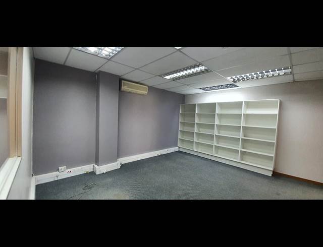 453M² WAREHOUSE TO LET IN MEADOWDALE