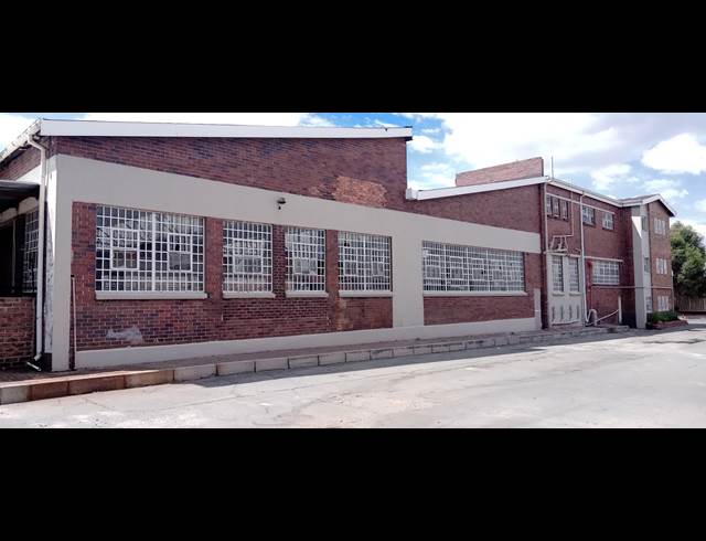 1,550M² WAREHOUSE TO LET IN BENROSE
