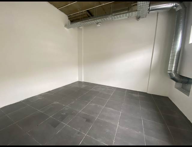 348M² OFFICE TO LET IN BROOKLYN