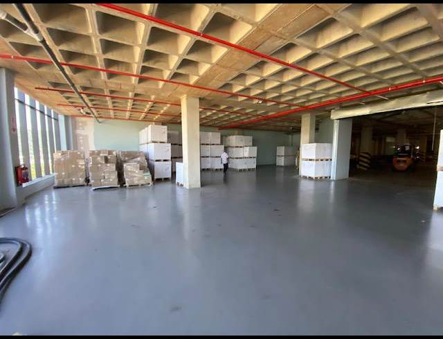 1,000M² WAREHOUSE TO LET IN RIVERHORSE VALLEY