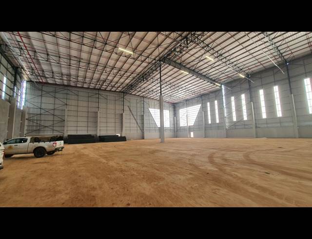 8,300M² WAREHOUSE TO LET IN LINBRO PARK