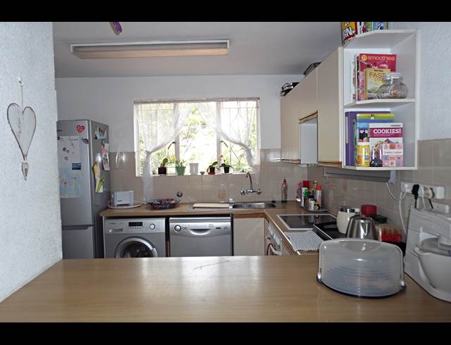 2 bed property to rent in WATERVAL ESTATE