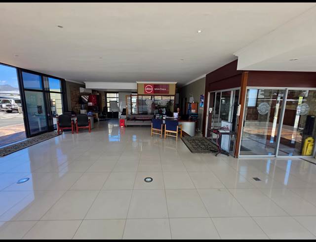 2,117M² BUILDING TO LET IN STRAND CENTRAL