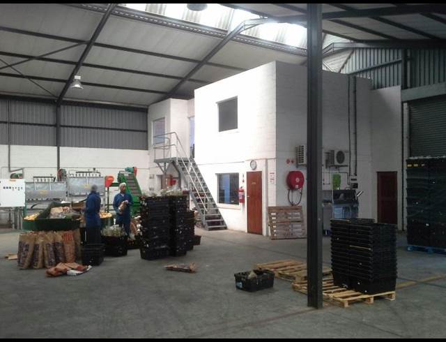 840M² FACTORY TO LET IN EPPING INDUSTRIAL