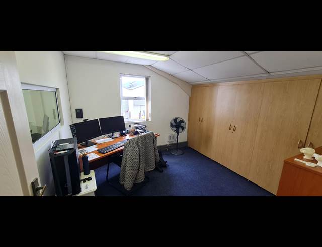 150M² OFFICE TO LET IN DIEP RIVER
