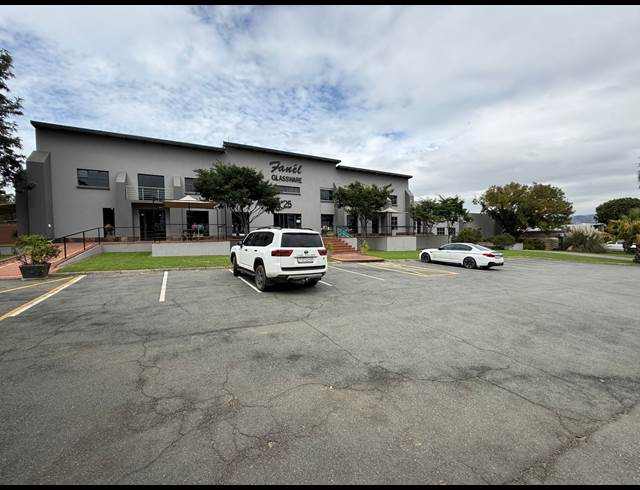 4,000M² WAREHOUSE TO LET IN MULDERSDRIFT