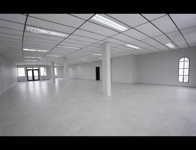 252M² BUSINESS CENTRE TO LET IN NELSPRUIT EXT 14