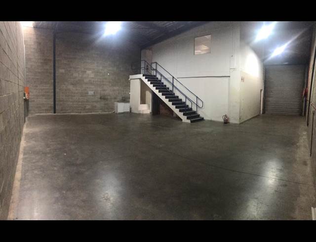 224M² WAREHOUSE TO LET IN EASTGATE