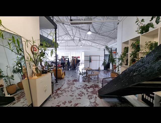 330M² SERVICED OFFICE TO LET IN WOODSTOCK