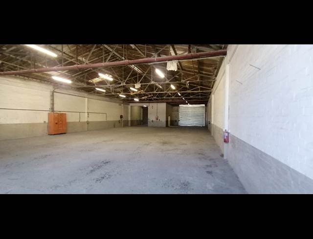 539M² WAREHOUSE TO LET IN BELLVILLE SOUTH