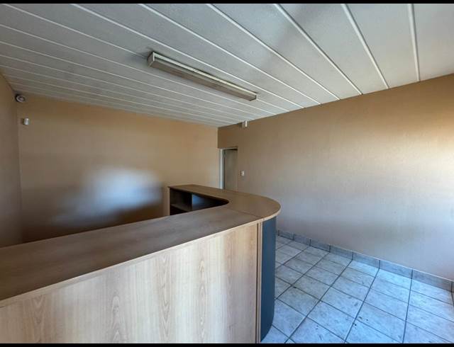 775M² WAREHOUSE TO LET IN ROBERTVILLE
