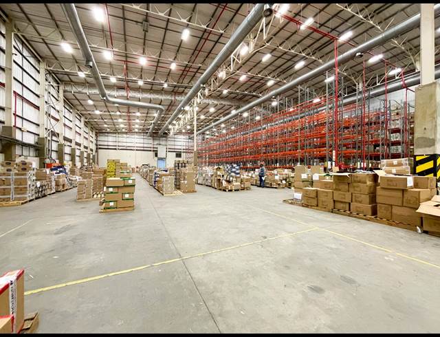8,459M² WAREHOUSE TO LET IN RIVERHORSE VALLEY