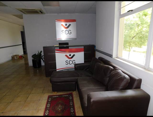 132M² OFFICE TO LET IN BORDEAUX