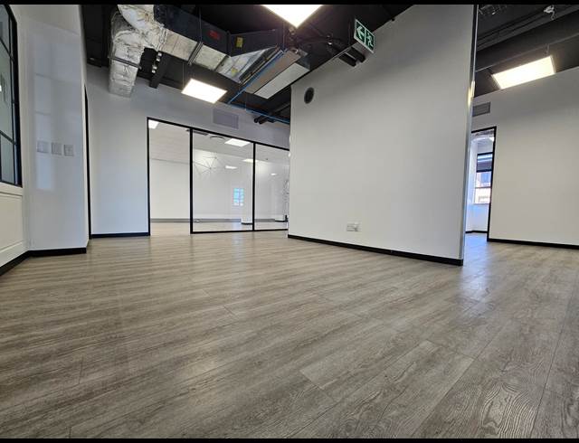 270M² OFFICE TO LET IN CENTURY CITY