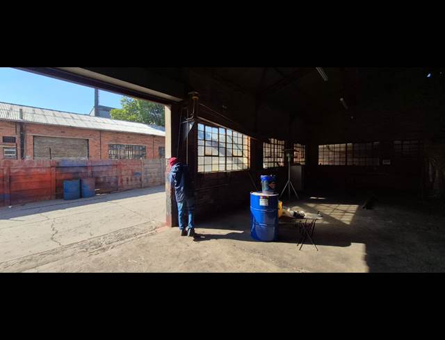 250M² WAREHOUSE TO LET IN ANDERBOLT