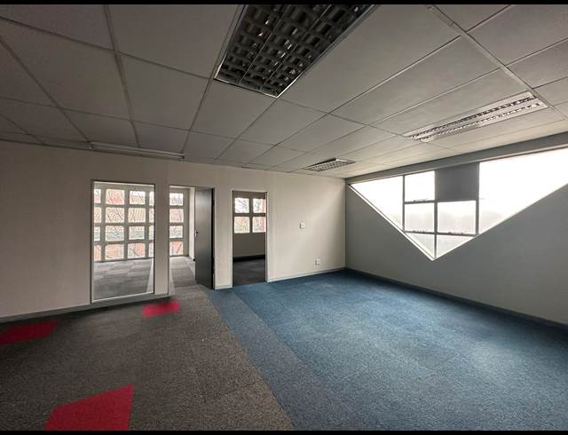 132.30M² OFFICE TO LET IN HIGHVELD BUSINESS PARK
