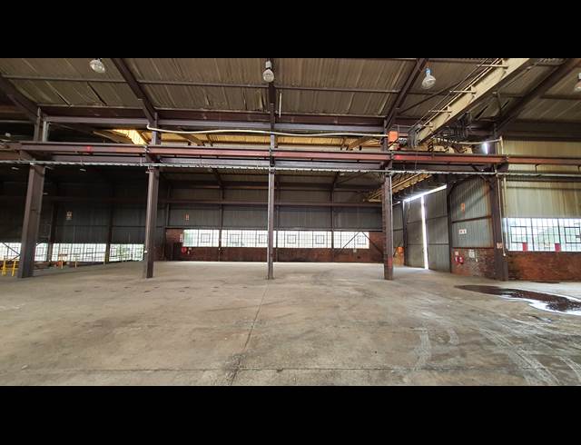 1,850M² WAREHOUSE TO LET IN CHLOORKOP
