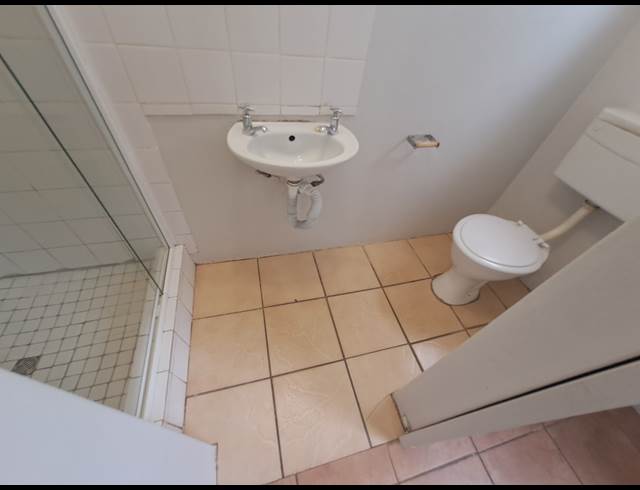 1 bed property to rent in ROUX PARK