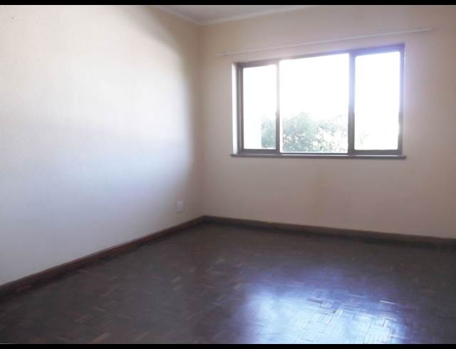 1 bed property to rent in ROSEBANK