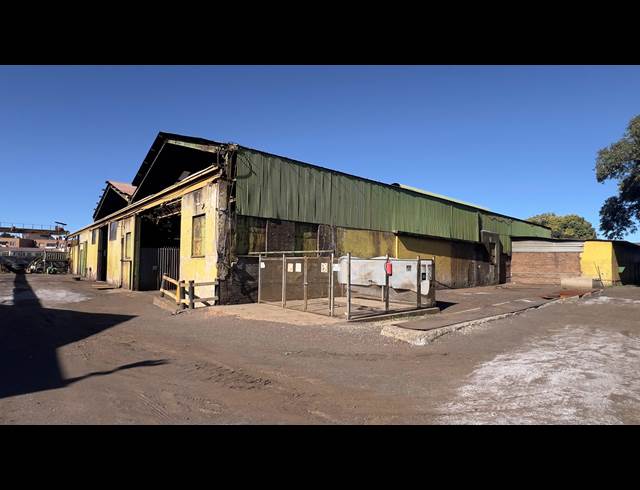 2,900M² WAREHOUSE TO LET IN GERMISTON CENTRAL