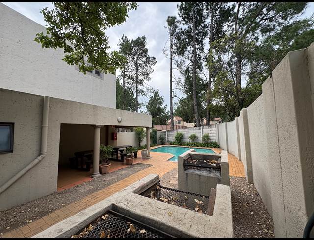 1 BEDROOM APARTMENT RENTED IN BRYANSTON