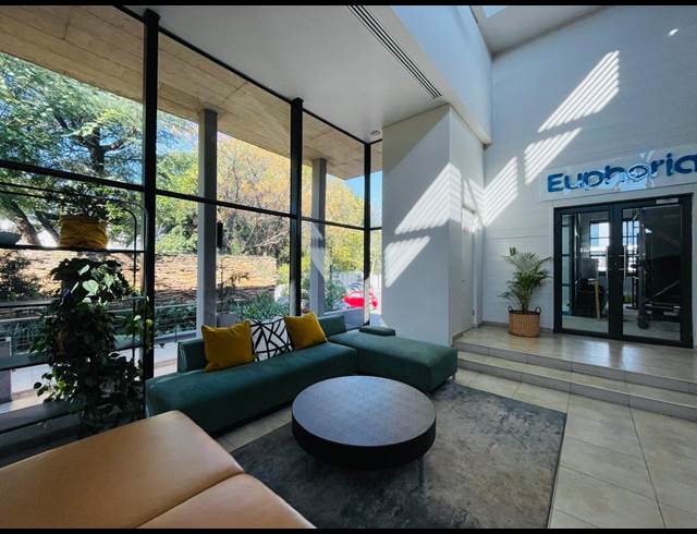 630M² OFFICE TO LET IN FOURWAYS