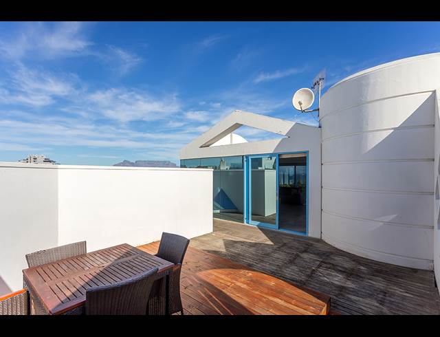 4 BEDROOM HOUSE TO LET IN BLOUBERGSTRAND