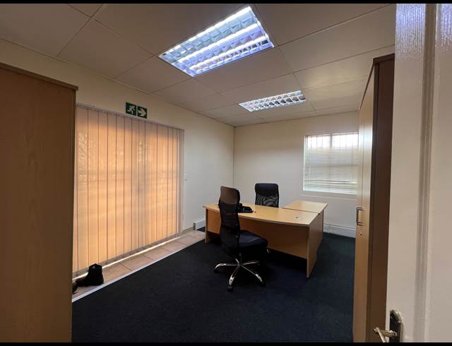 65M² OFFICE TO LET IN HIGHVELD