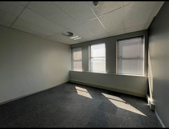 422M² OFFICE TO LET IN CENTURION CENTRAL