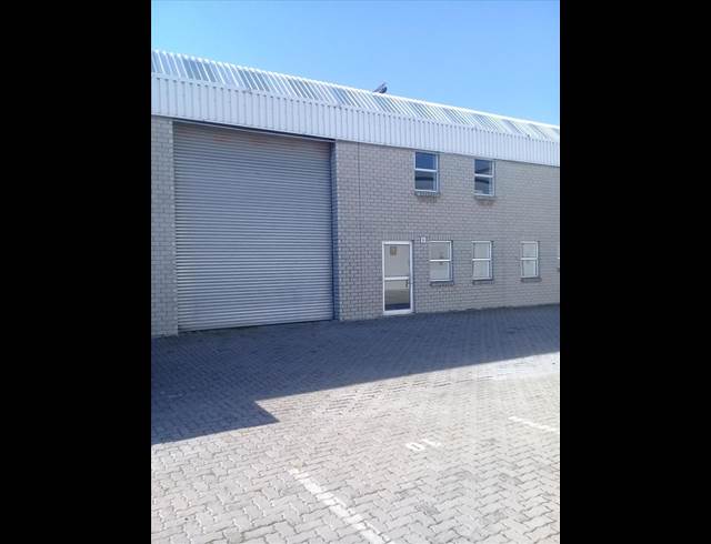 568M² OFFICE TO LET IN EPPING INDUSTRIAL