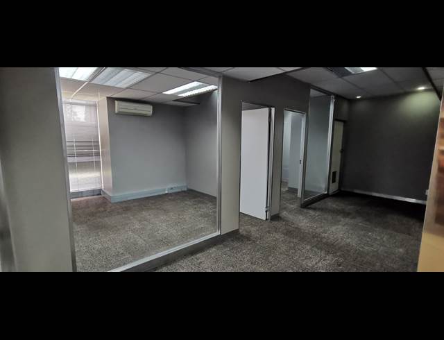 167M² OFFICE TO LET IN JANSENPARK