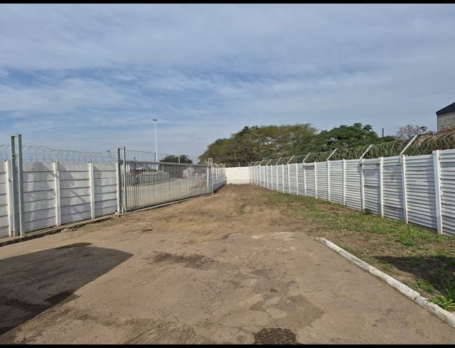 478M² VACANT LAND TO LET IN PHOENIX INDUSTRIAL