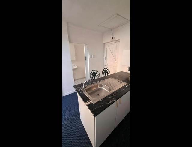 1 BEDROOM PROPERTY TO RENT IN GOODWOOD CENTRAL