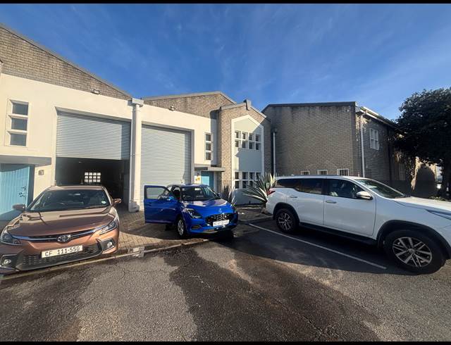 462M² WAREHOUSE TO LET IN AIRPORT INDUSTRIA