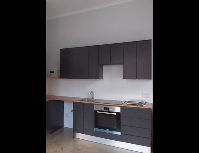 2 bed property to rent in OBSERVATORY