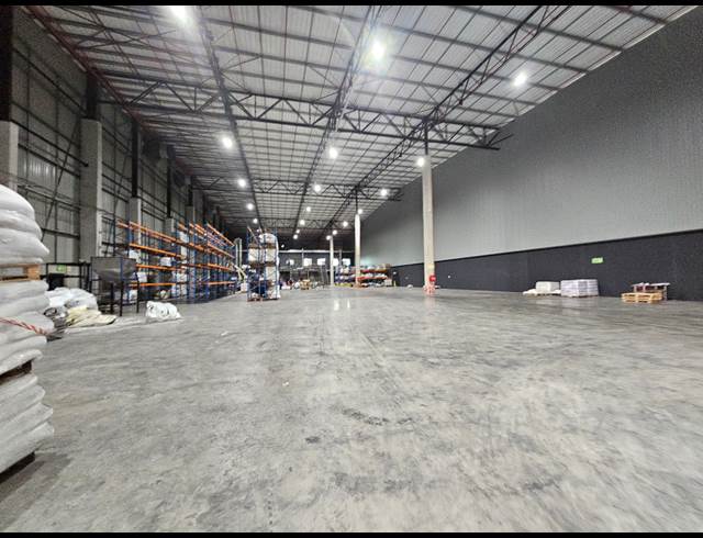 3,851M² WAREHOUSE TO LET IN ATLANTIC HILLS