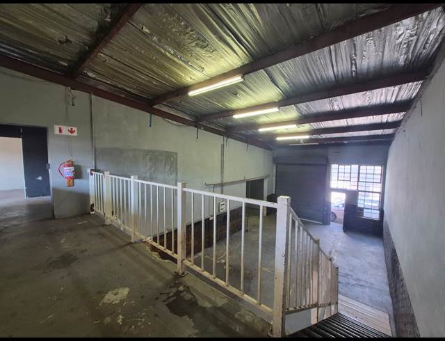 250M² WAREHOUSE TO LET IN ALRODE SOUTH