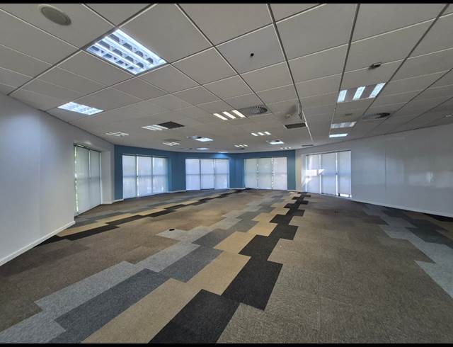 821M² OFFICE TO LET IN ILLOVO