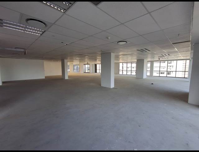 1,042M² OFFICE TO LET IN CAPE TOWN CITY CENTRE