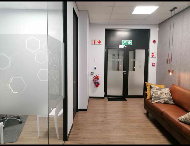 114.90M² OFFICE TO LET IN DURBANVILLE CENTRAL