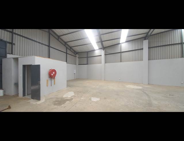 718M² MINI FACTORY TO LET IN COSMO BUSINESS PARK
